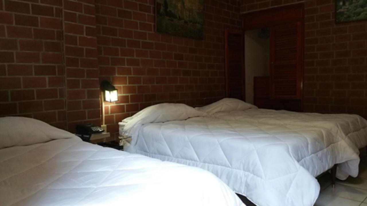 Hotel Rex Chitré Extérieur photo